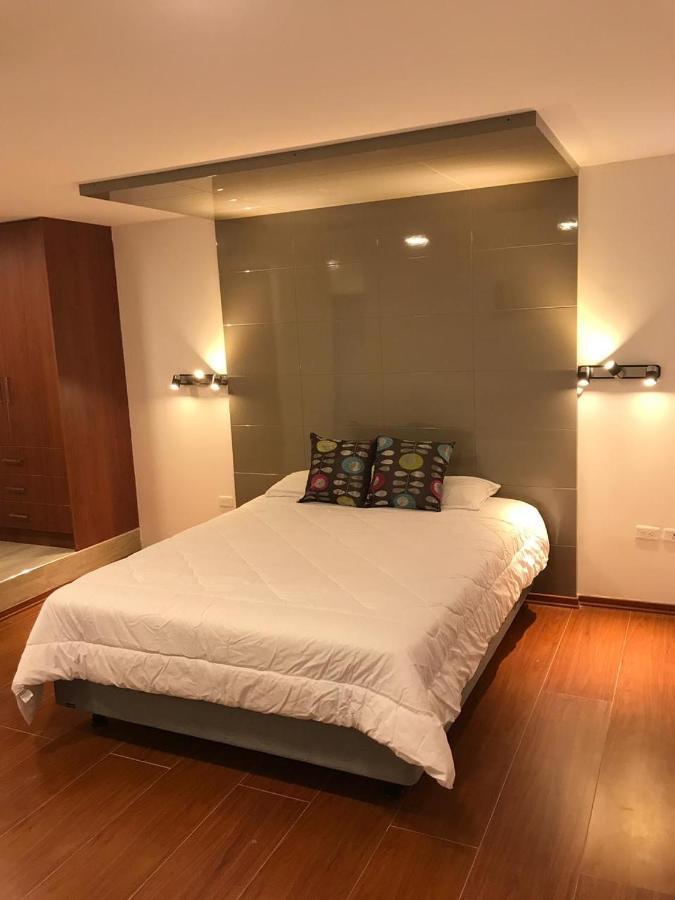 Hotel Bacastell Quito Zewnętrze zdjęcie