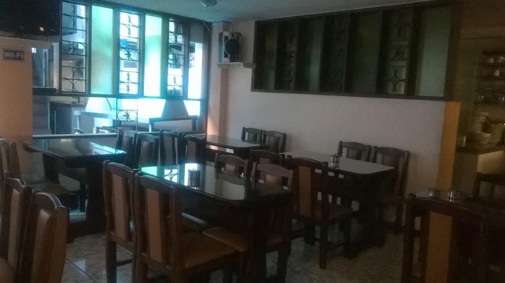Hotel Bacastell Quito Zewnętrze zdjęcie