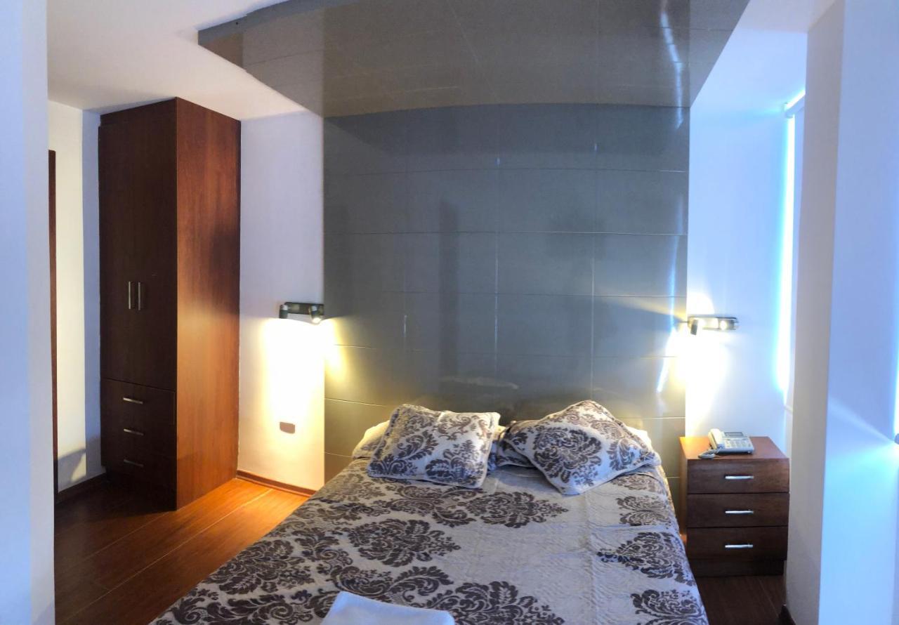 Hotel Bacastell Quito Zewnętrze zdjęcie