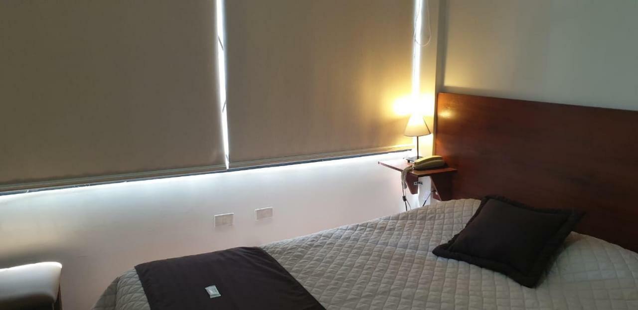 Hotel Bacastell Quito Zewnętrze zdjęcie